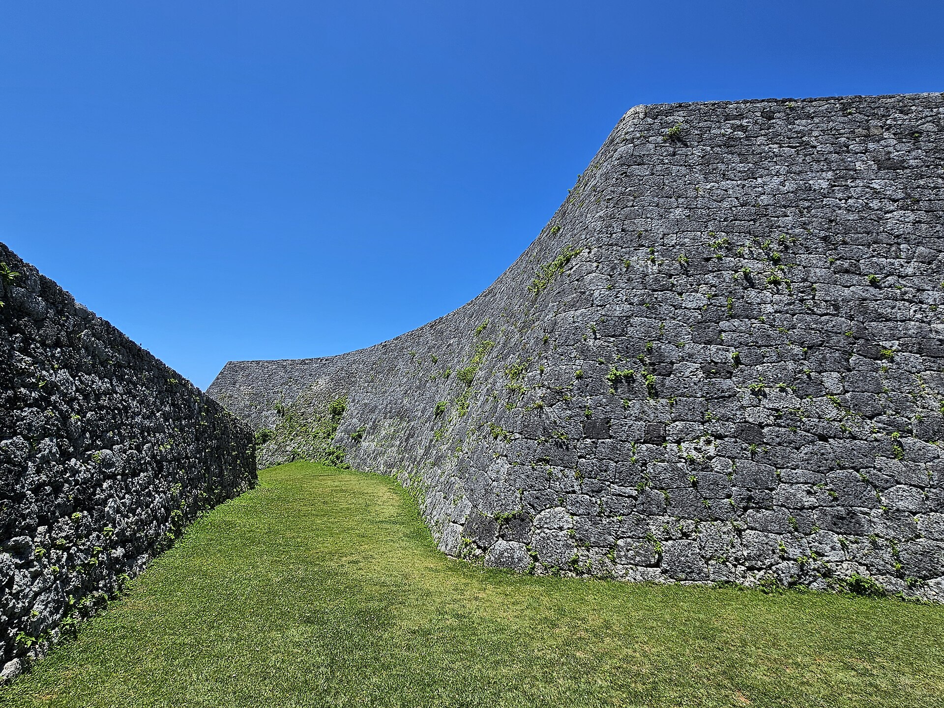Zakimi Castle Ruins